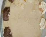 A picture of step 2 of Creamy custard trifle.