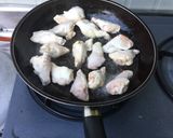 Foto langkah ke 2 dari resep Ayam bumbu gurih ala mila.