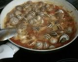 Foto del paso 1 de la receta Caracoles picantes con tomate