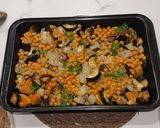 Foto del paso 7 de la receta Asado meloso de calabaza, berenjena y calabacín con garbanzos crujientes