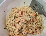Foto langkah ke 2 dari resep Mi Aglio Olio.