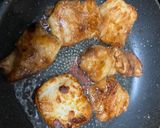 A picture of step 2 of Simple stir-fried fish.