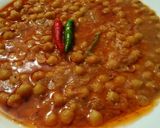 A picture of step 6 of Lahori Choley🍲😋.