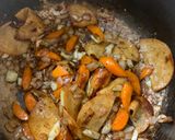 A picture of step 2 of Quick Mee Hon (Rice Vermicelli).