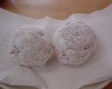A picture of step 3 of Meat Wrapped Onigiri Rice Balls using Shabu-Shabu Pork Slices.