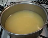 A picture of step 3 of Chinese-style Corn and Egg Soup.