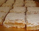 Foto del paso 7 de la receta: Cuadrados húmedos de limón 🍋 (lemon bars)