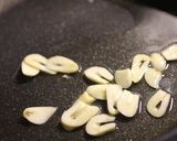 A picture of step 7 of Bonito Garlic Steak.