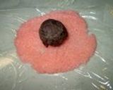 A picture of step 4 of Easy Domyoji Sakura Mochi in the Microwave.