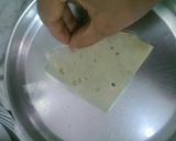 A picture of step 4 of Papad Samosa.