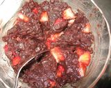 A picture of step 4 of Homemade Strawberry Daifuku.