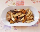 Foto del passaggio 4 della ricetta Crepes con funghi cardocelli