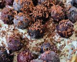 Foto del paso 4 de la receta: Cuenco de yogur natural con arándanos helados y chocolate, en 35 segundos, para un día de 35° 🥵