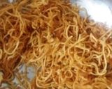 A picture of step 3 of Chinese bhel.