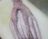 Foto del paso 1 de la receta: Pulpo bañado en salsa de JuanK y acompañado de tajadas de arracacha y  arroz marciano