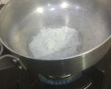 A picture of step 1 of Cream of Mushroom Soup With Spinach-Methi Egg Sandwich.
