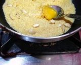 A picture of step 3 of Semolina (Sooji) Halwa.
