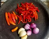 Foto langkah ke 4 dari resep Usus & Ati Ampela Woku Kemangi.