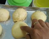 Foto langkah ke 8 dari resep Bomboloni Ubi Isi Strawberry.
