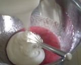 A picture of step 10 of Strawberry Mousse and No-bake Cheesecake.