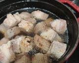 A picture of step 4 of Minimalist Galbi-jjim (갈비찜) (Korean braised beef).