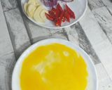Gambar langkah 1 resipi Sayur Goreng Kacang Panjang & Telur.