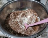 Foto langkah ke 1 dari resep Bolu coklat super nyoklat.