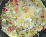 A picture of step 5 of Cabbage incorporated fried egg.