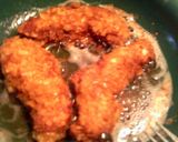 A picture of step 5 of cracker fried chicken strips.