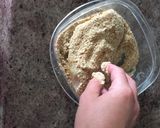 A picture of step 4 of Honey Mustard Pretzel Chicken.