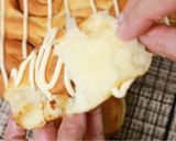 Foto langkah ke 8 dari resep Lotus Biscoff Roll Bread.