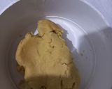 Foto langkah ke 4 dari resep Eggless Pan Bake Cookies.