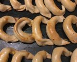 Foto del paso 3 de la receta: Medialunas pequeñas de queso (snack)