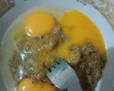 Foto langkah ke 2 dari resep Telur Dadar Abon Ikan.