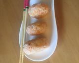 A picture of step 6 of Salmon Omusubi (Rice Ball).