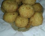 Foto langkah ke 3 dari resep Bola Nasi Keju.
