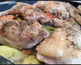 Foto del paso 5 de la receta: Muslos y contramuslos asados con guarnición