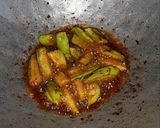 Foto langkah ke 2 dari resep 40. Terung masak pecel.