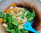 Foto langkah ke 3 dari resep Capcay Goreng.