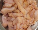 Foto del paso 1 de la receta: Salteado de pollo y verduras al wok 🍗🧅🥕🧄