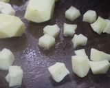 Foto del paso 1 de la receta: Patatas cuadradas con morcilla y chorizo