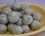 Foto langkah ke 3 dari resep Ubi Bola Isi Coklat Meses ⭐Cemilan MPASI 2 tahun ke atas.
