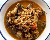 รูปขั้นตอนการทำที่ 9 ของ น้ำเงี้ยวตีนไก่กระดูกหมูใส่ดอกงิ้ว🧄🌶️แต่หนมจีนเส้นสดไม่เป็นท่า😂(หนที่2)
