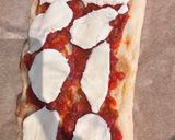 Pinsa z szynką, mozzarellą i rukolą krok przepisu 4 zdjęcie