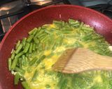 A picture of step 4 of Sonoran-Style Green Beans with Eggs.
