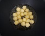 Foto langkah ke 6 dari resep Bola Kentang Kopong.