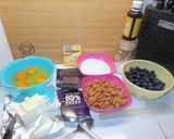 Csokoládés-áfonyás kocka (gyors, liszt nélkül) recept fázis 1 fotója