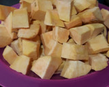Foto del paso 1 de la receta: Pollo al curry con batatas en Almíbar