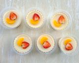 Foto langkah ke 5 dari resep Puding Susu Topping Buah.