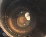 Foto del paso 1 de la receta: Huevo pochado en Ramen sencillo 🍜